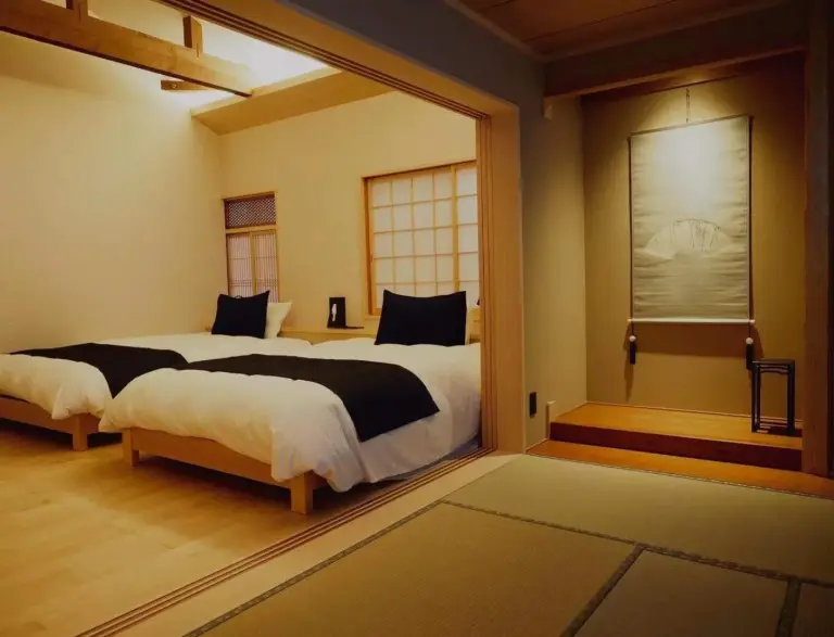 Twin bedroom at Ishibekoji Muan in Kyoto
