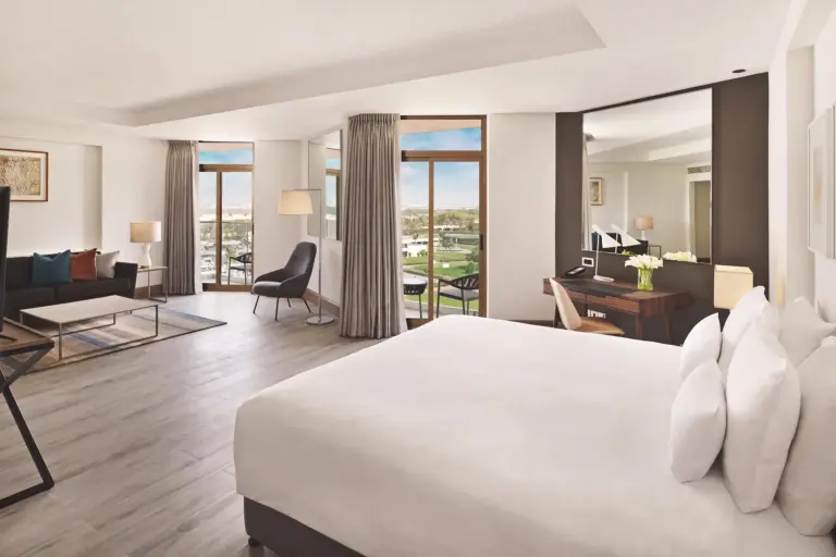 Suite de luxe au JA Beach Hotel à Ghantoot, Dubai