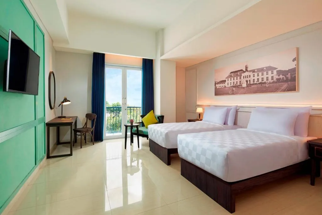 Deluxe Twin Room at Jambuluwuk Thamrin Hotel