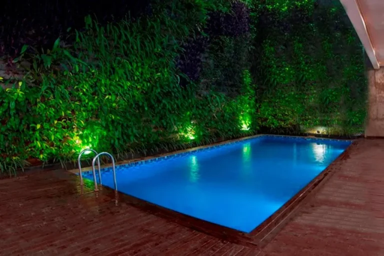 Área de la piscina en Jambuluwuk Thamrin Hotel
