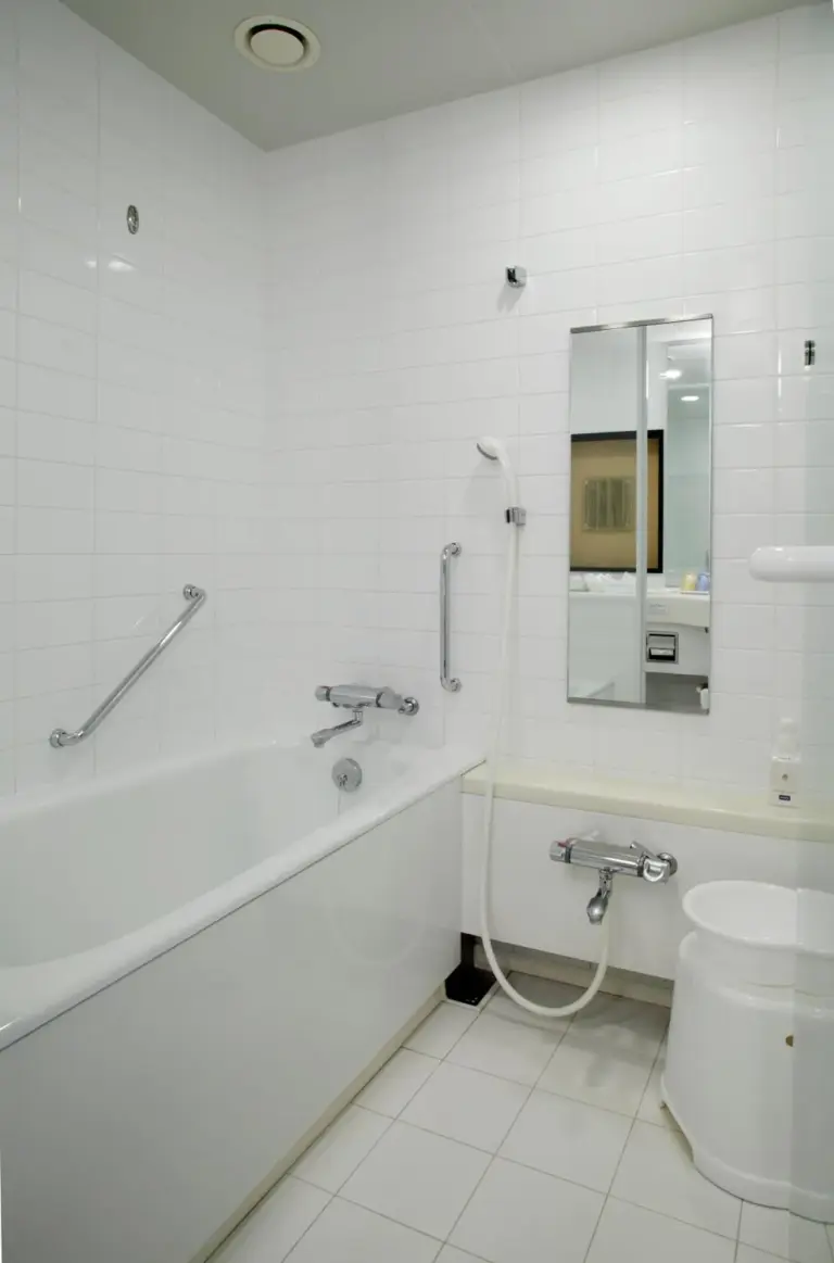 Bathroom with Tub