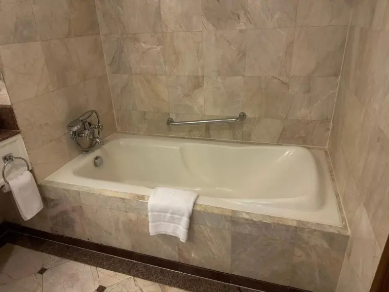 Jubilee Prestige Hotel Ratchadapisek Badewanne