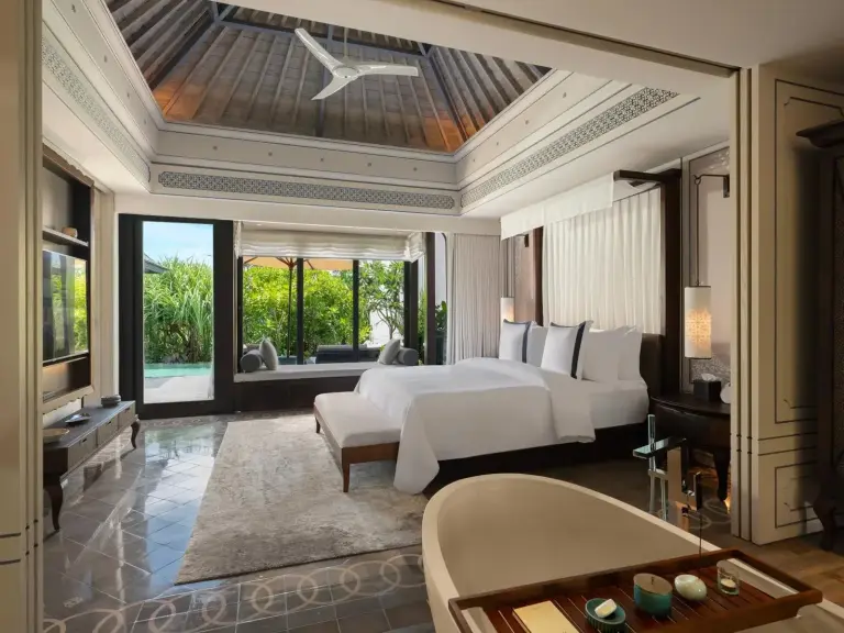 Bedroom suite in Jumeirah Bali