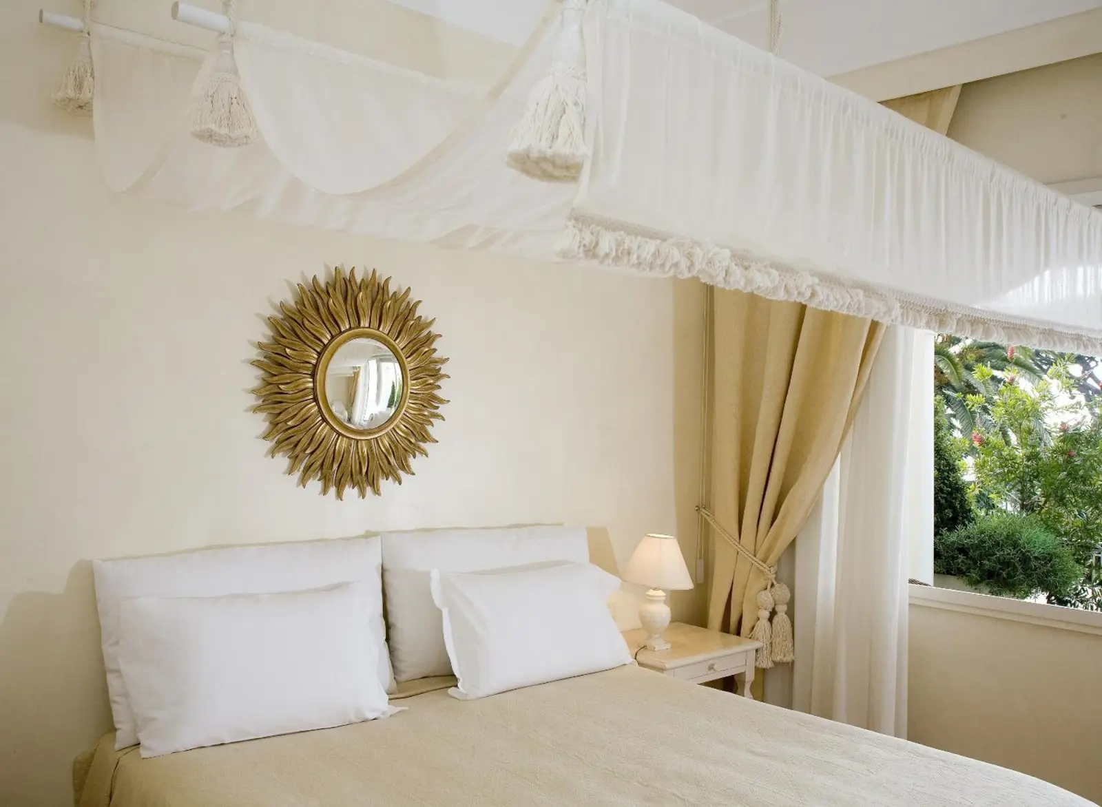 Bedroom with a sunny ambiance at Jumeirah Capri Palace in Capri