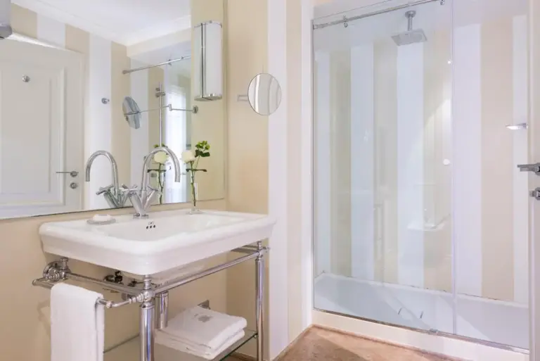 Luxurious bathroom with shower at Jumeirah Capri Palace in Capri