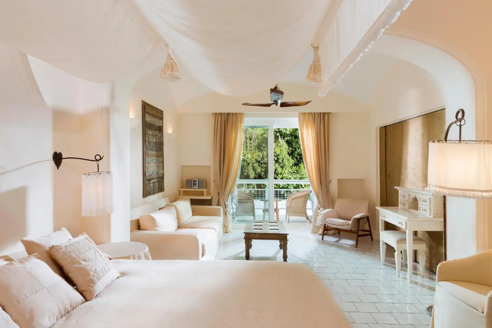 Spacious suite with balcony at Jumeirah Capri Palace in Capri