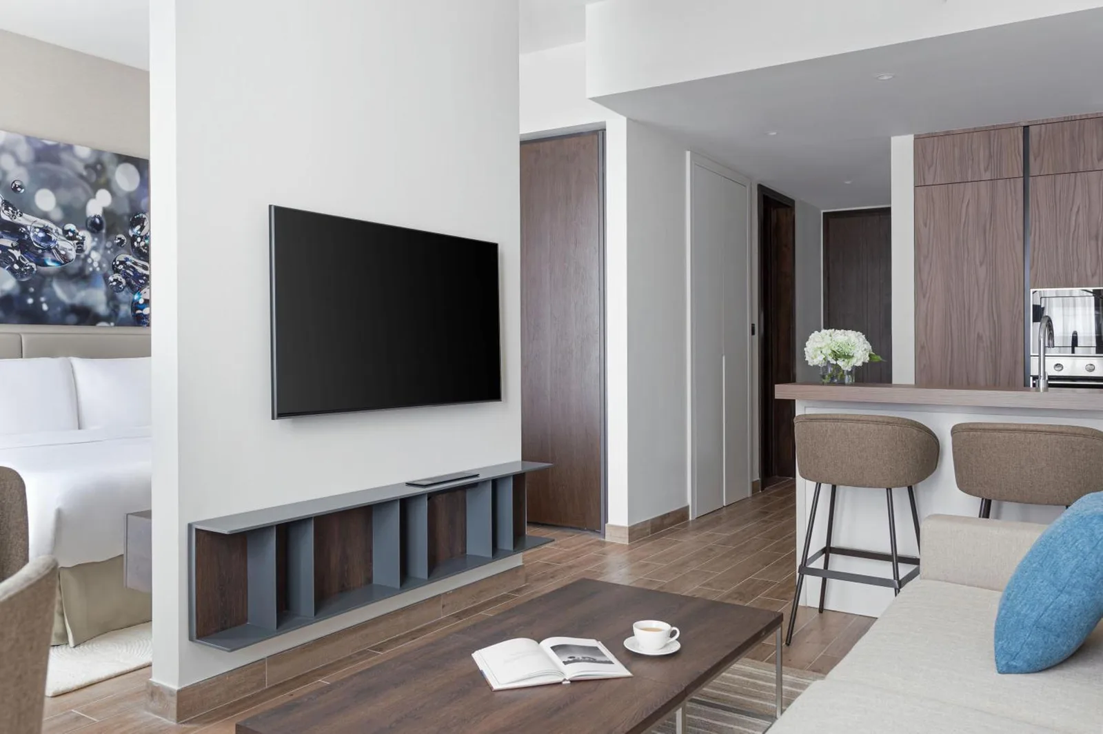 Espace cuisine dans une suite à Jumeirah Living Marina Gate, Dubai