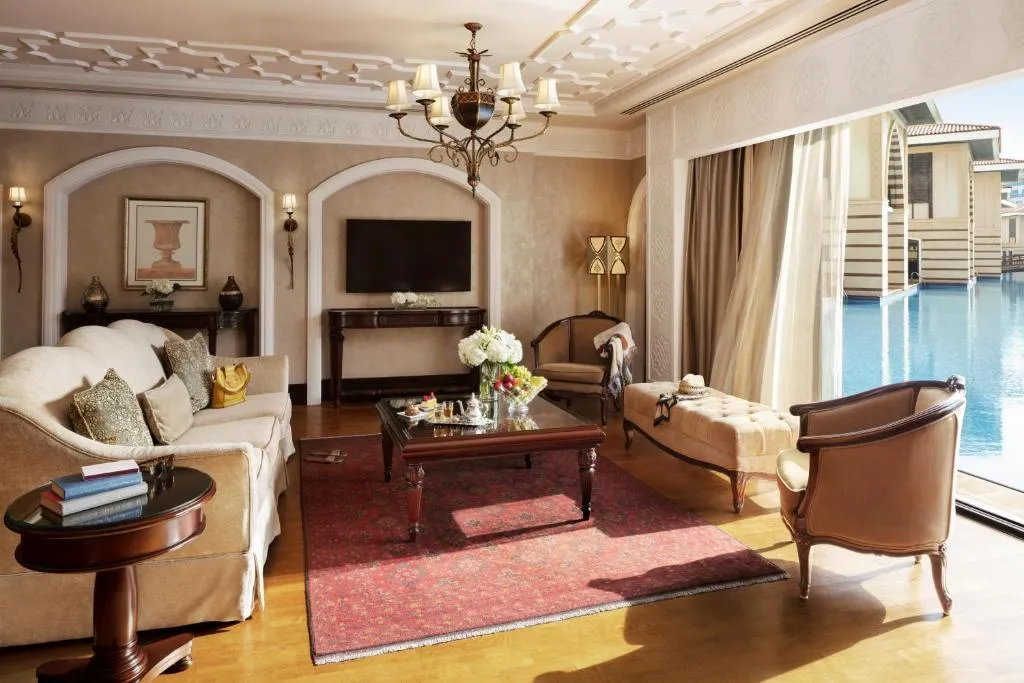 Living room at Jumeirah Zabeel Saray Dubai
