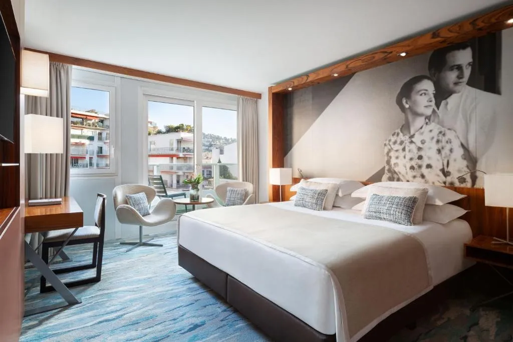 Chambre d'hôte élégante au JW Marriott Cannes.
