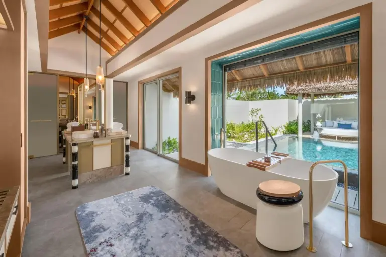 Elegantes Badezimmer im JW Marriott Maldives