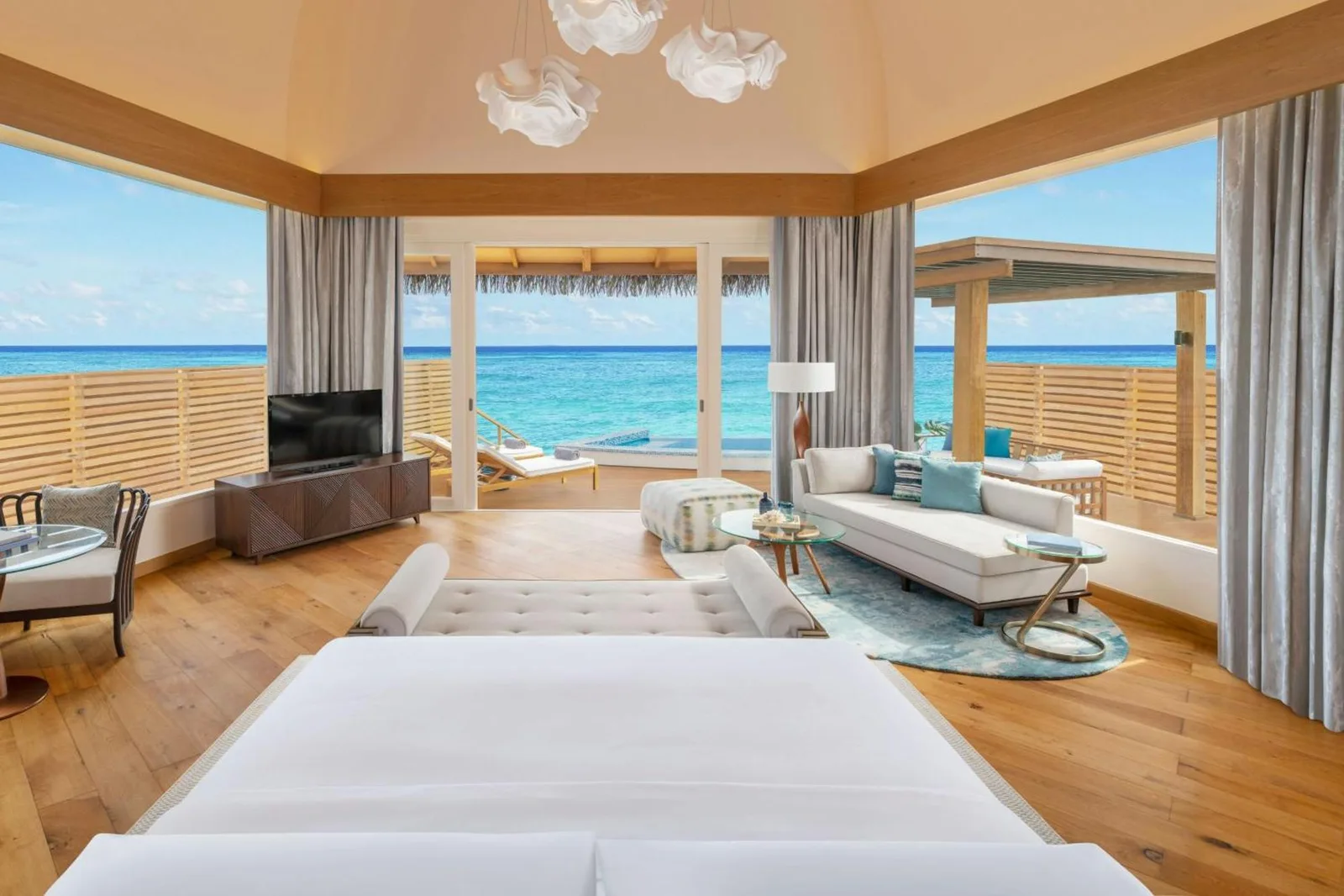 Habitación Beach Villa con vistas al mar en JW Marriott Maldives Resort & Spa.