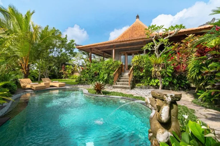 Kak Oman By Madhava Villas vue imprenable sur la piscine du jardin