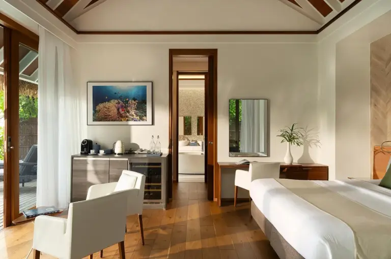 Intérieur d'une villa dans le complexe Kandolhu Maldives