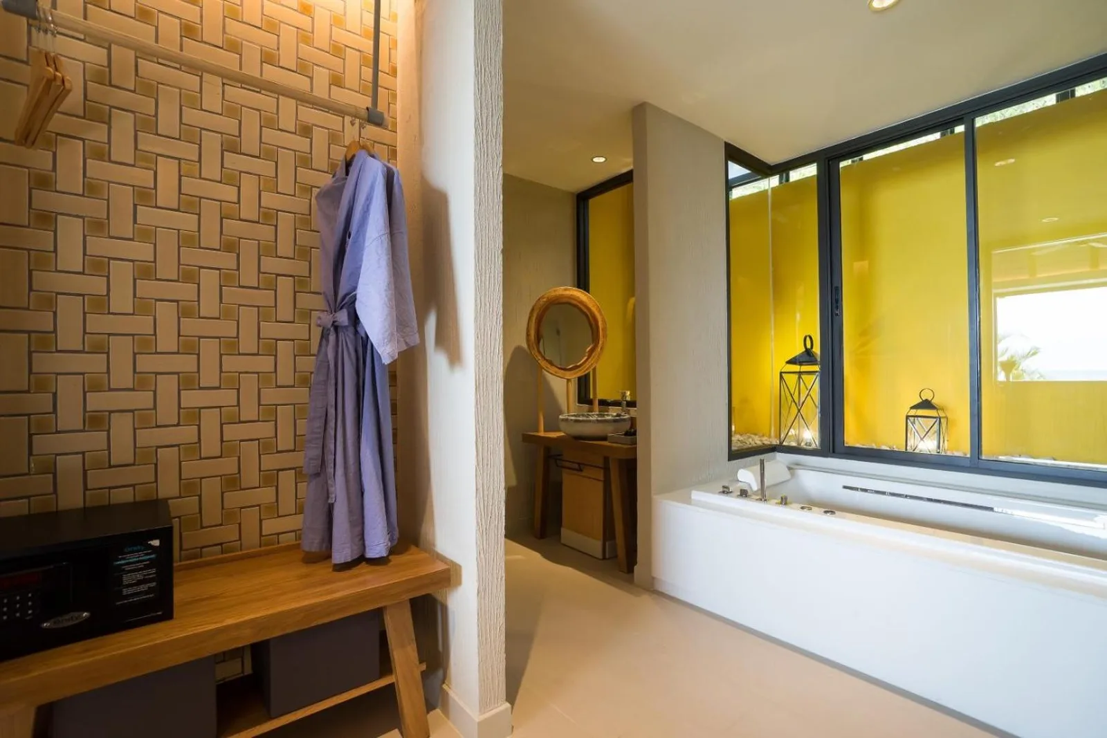 KC Grande Resort Koh Chang luxurious bathroom