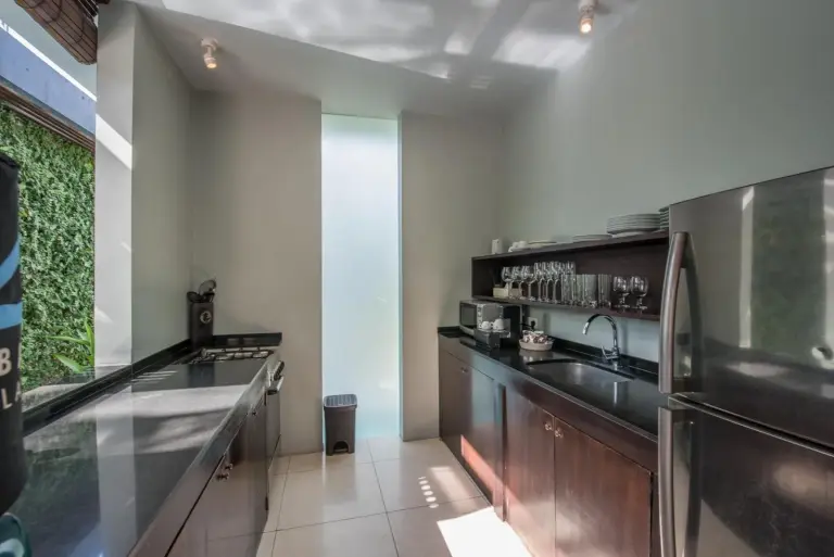 Kembali Villas Seminyak - Kitchen Area