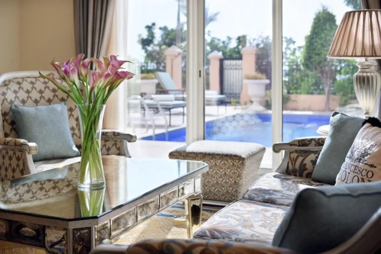 Close-up of flowers in the lounge at Kempinski Hotel Palm Jumeirah