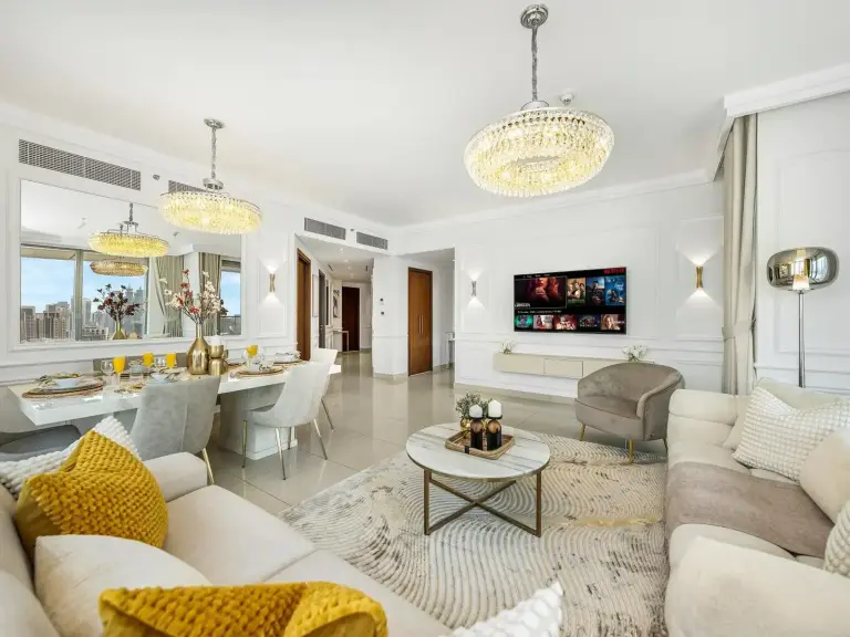 Kensington 2BR Burj View dining space