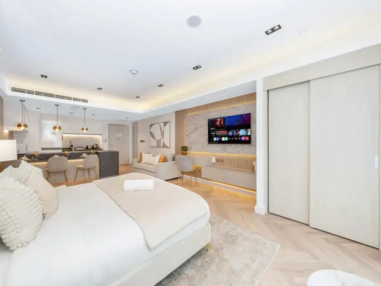Amplio espacio de estar en Kensington Studio Kempinski Residences Dubai Mall