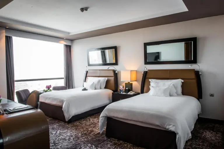 Habitación doble de Kenzi Tower Hotel con camas individuales