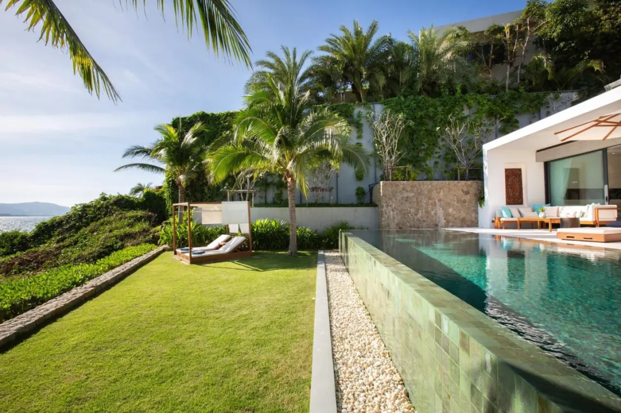 Kerem Luxury Beachfront Villas jardin et piscine