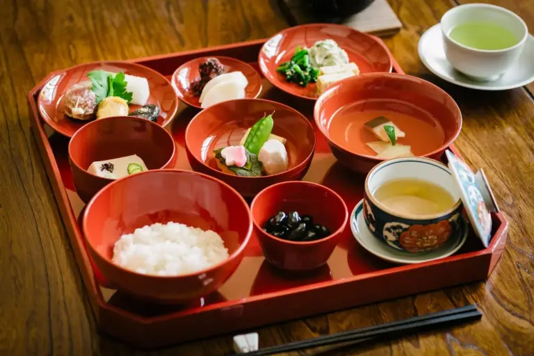 Leckeres Frühstücksangebot im Kiraku Kyoto Gion