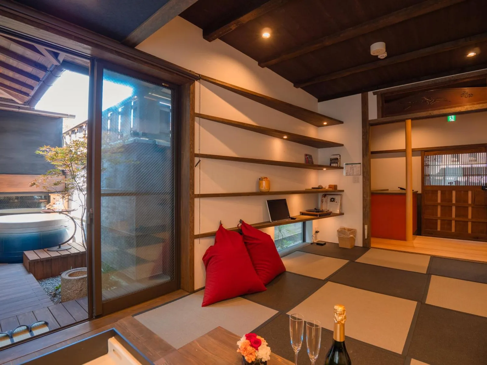 Loungebereich im Kiraku Kyoto Gion