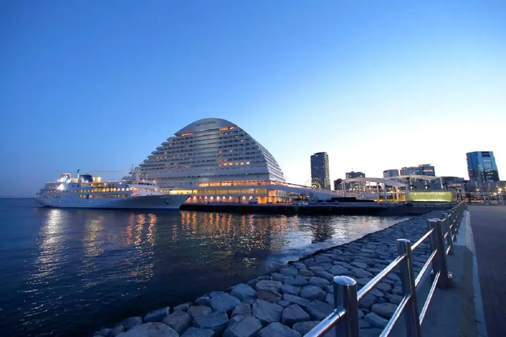 Kobe Meriken Park Oriental Hotel