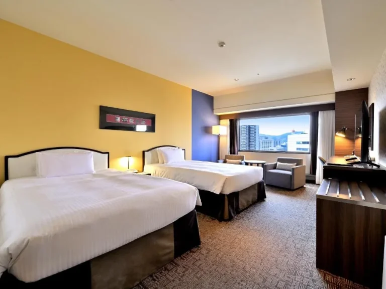 Double guest room at Kobe Portopia Hotel