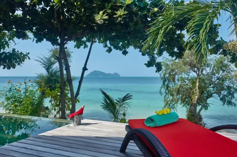 Beachside Loungers