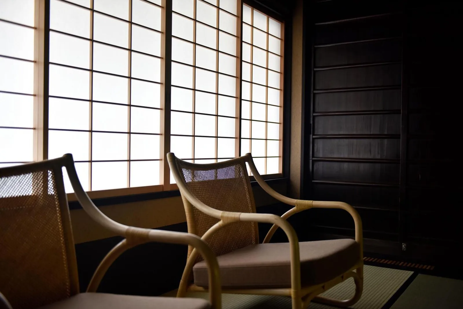 Kuraya Nanseicho seating area with traditional design