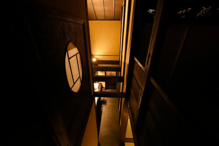 Architektonische Merkmale von Kuraya Omiya Shimabara
