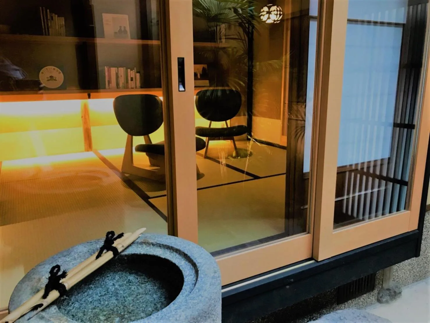 Seating area at Kyo no Ondokoro Gokomachi Ebisugawa