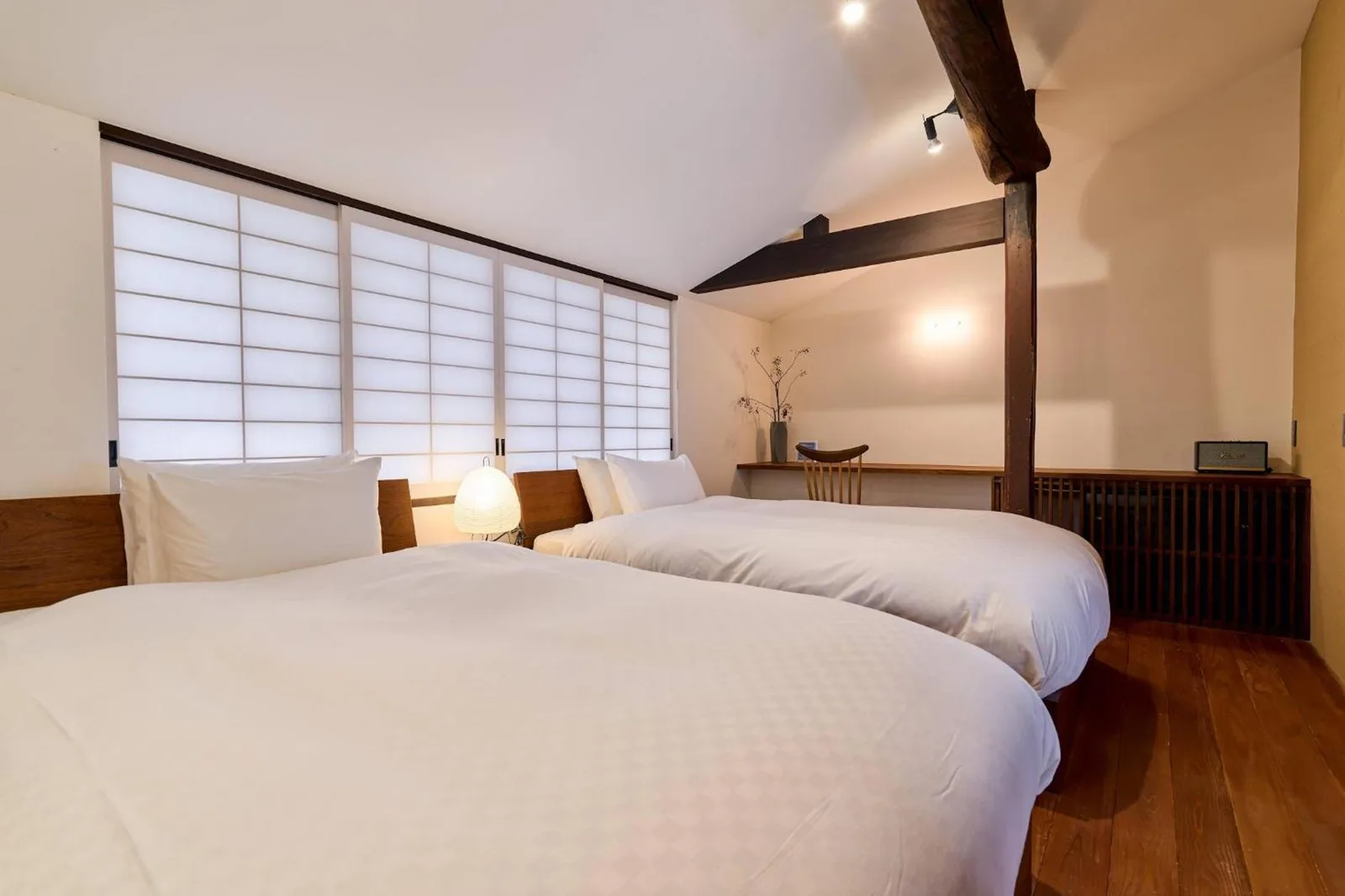 Kyoto Machiya Fukune bedroom with twin beds