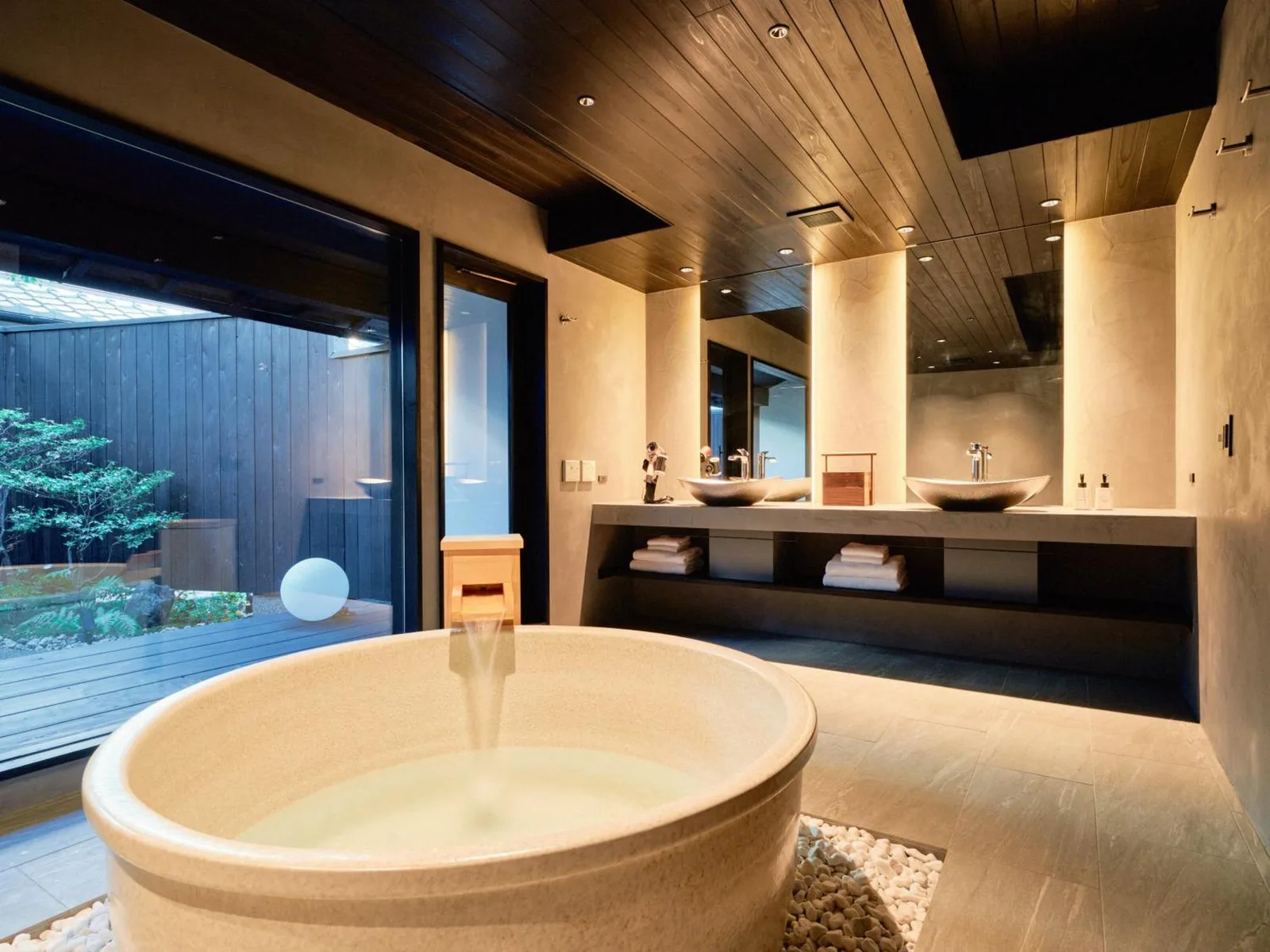 Baño elegante en Kyoto Machiya Kamogawa Gardens