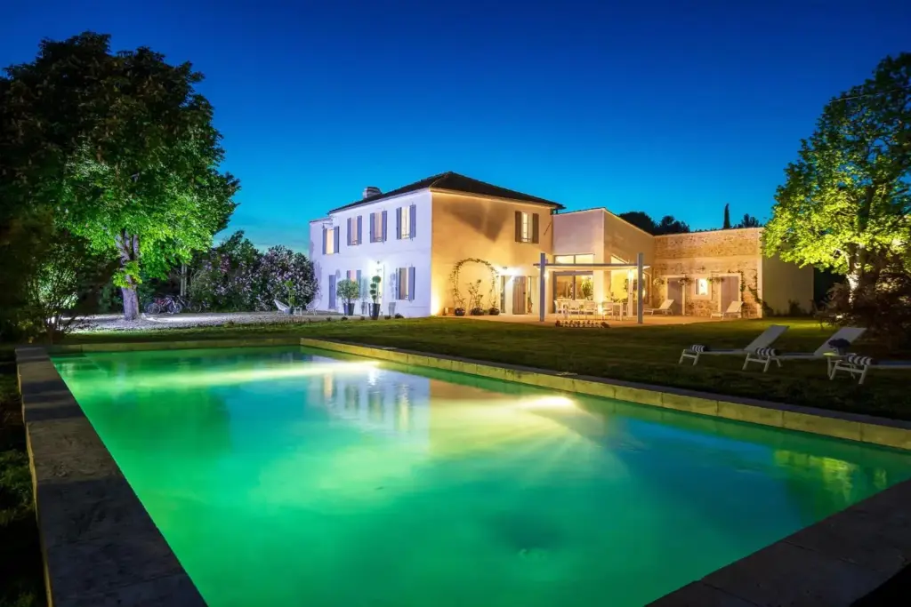 La Bastide de Damien, 5 clefs Demeure d’Exception et Table Remarquable dans le guide Teritoria, JACUZZI Privatif, Cuisine étoilée Dominique Frérard