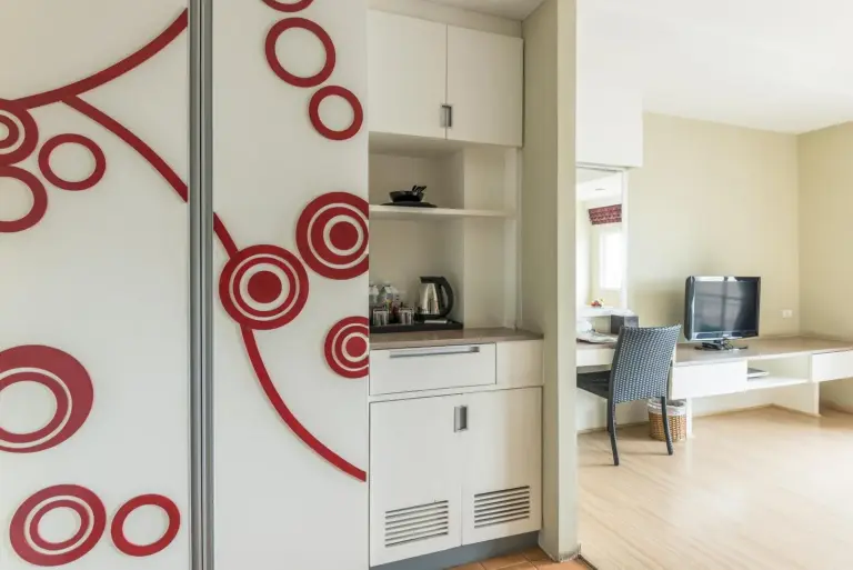 In-room kitchenette and living area at Lantana Pattaya - SHA Extra Plus in Pattaya
