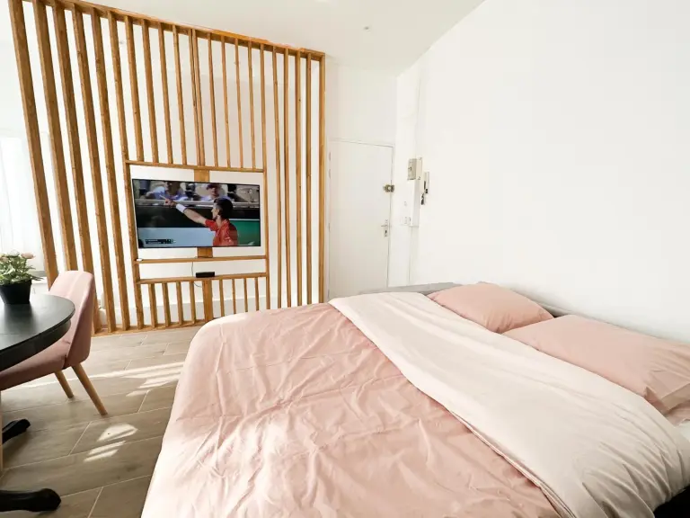 Cozy bedroom at Le Bijou Hotel in Lille