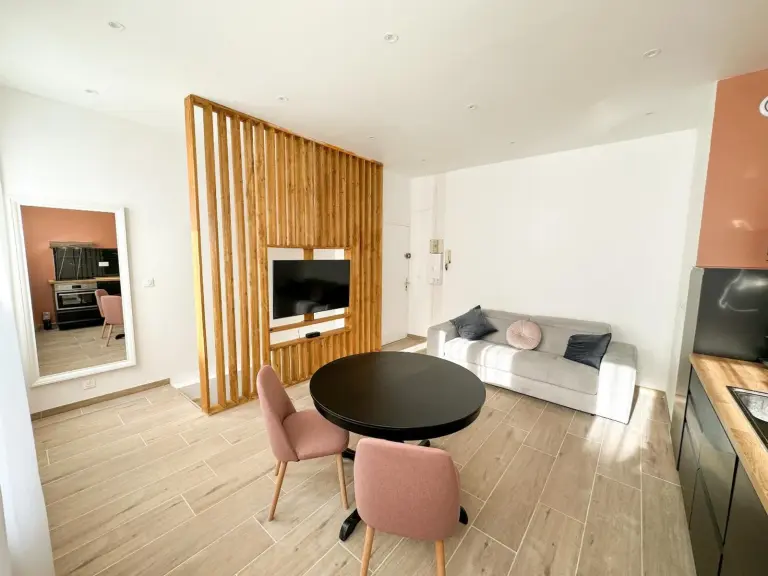 Modern living room at Le Bijou Hotel in Lille