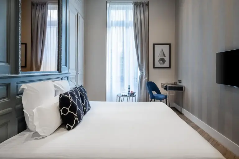 Elegant Suite