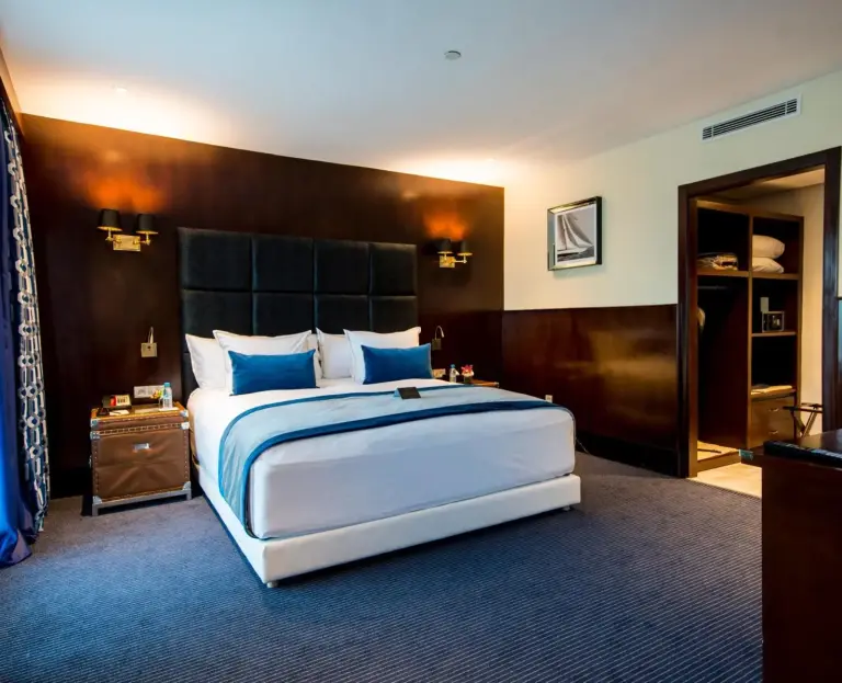 Chambre moderne au Le Casablanca Hotel, Casablanca