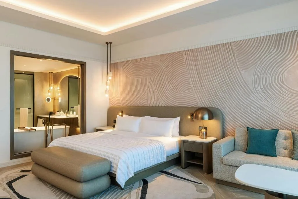 Bedroom at Le Meridien Al Aqah Beach Resort