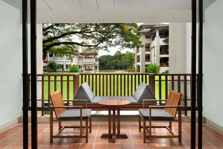 Le Meridien Chiang Rai Resort balcony with seating