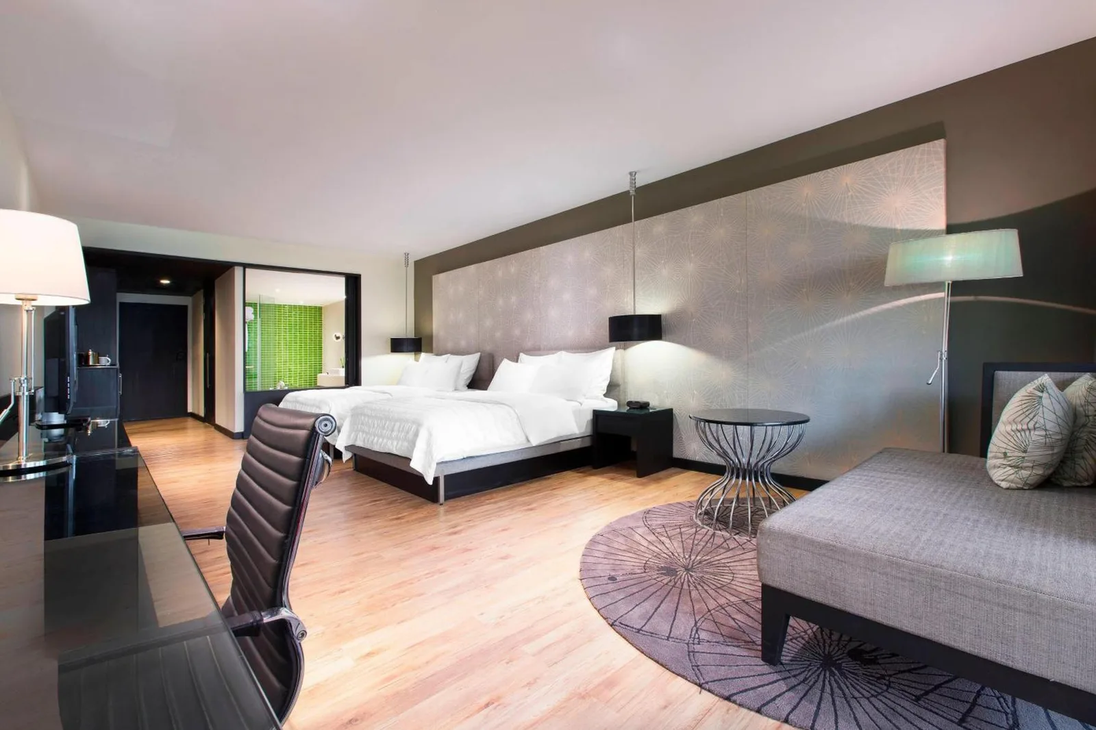 Le Meridien Chiang Rai Resort luxurious suite interior