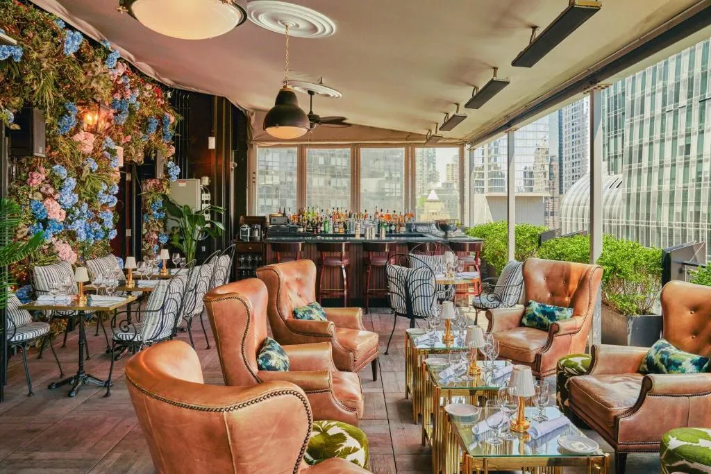 Stylish bar lounge at Le Meridien New York, Central Park