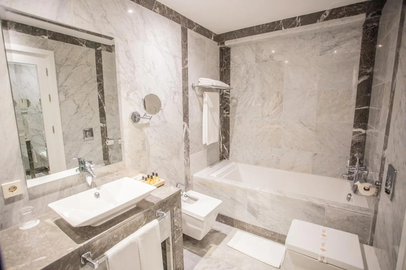 Modern bathroom at Le Mirage Tanger