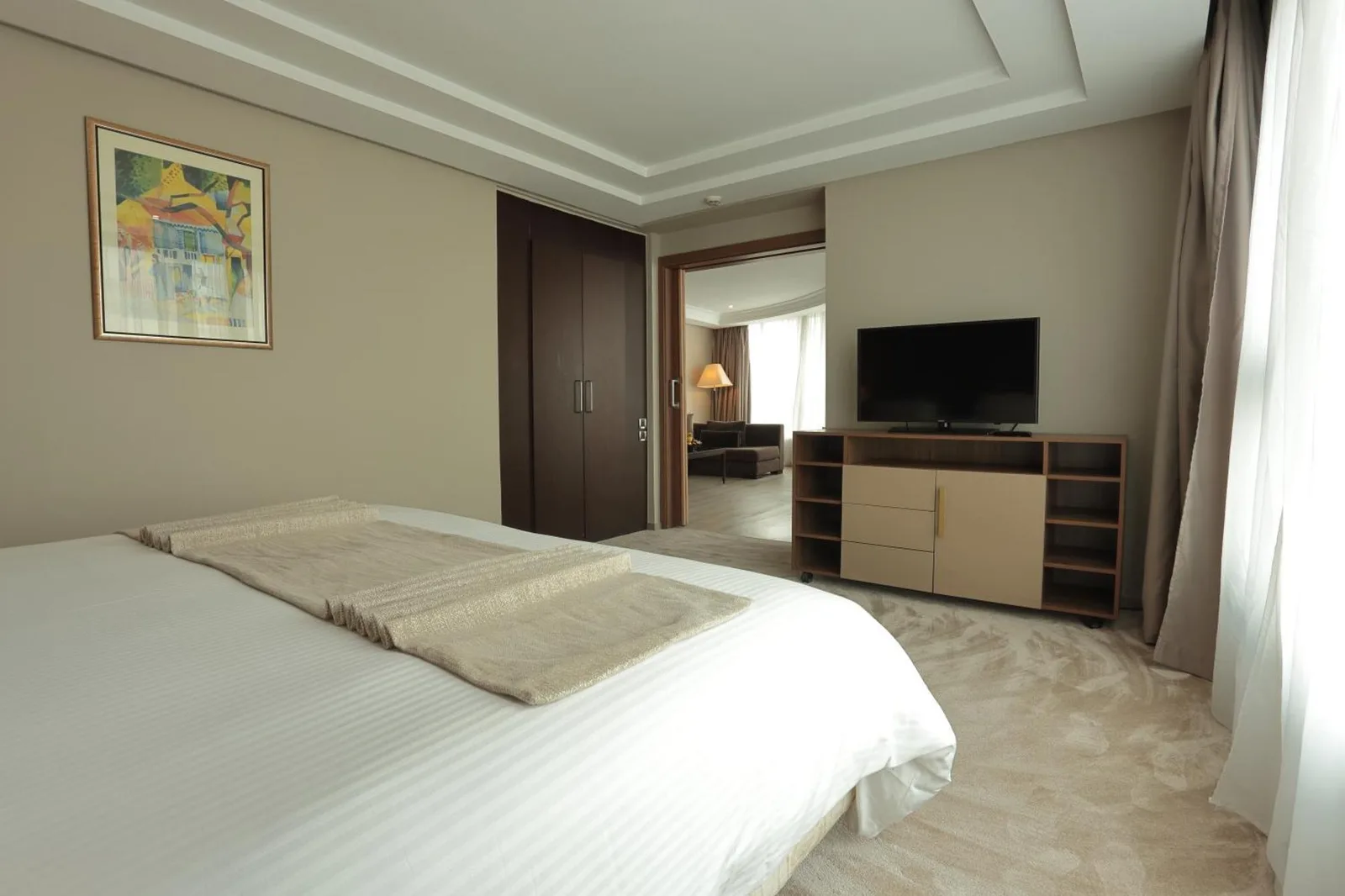 Suite Bedroom