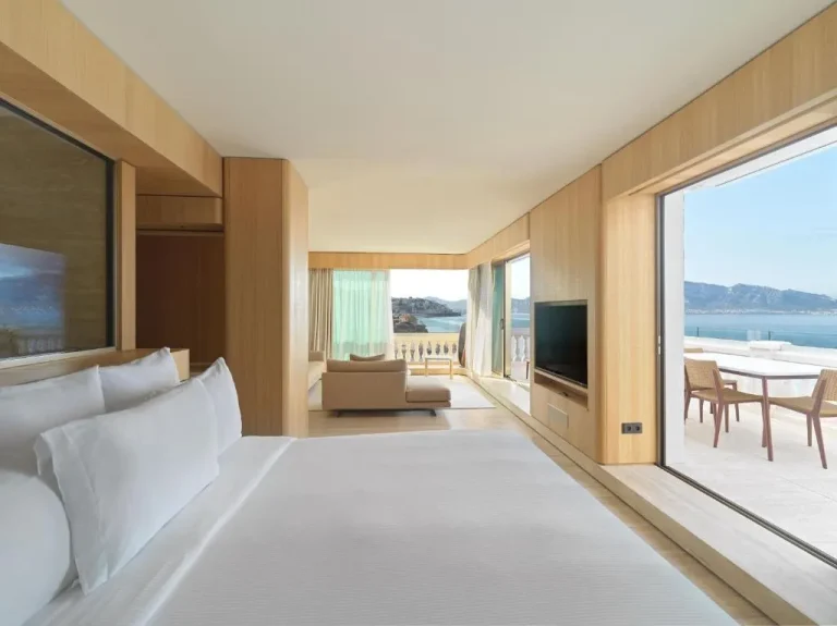 Ocean view room at Le Petit Nice - Passedat in Marseille