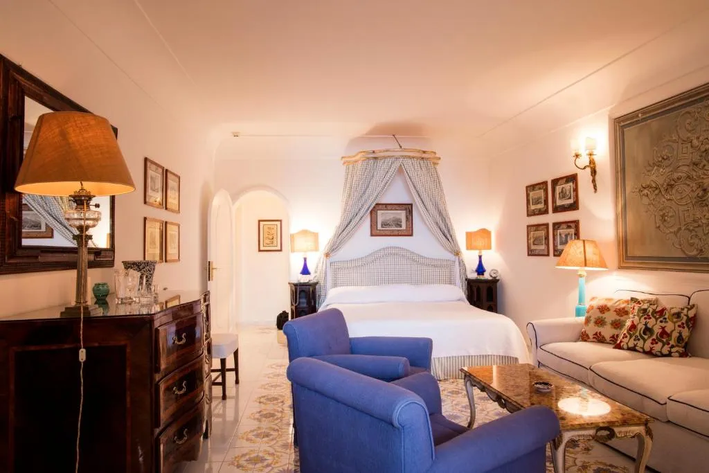 Charming room at Le Sirenuse in Positano with floral accents