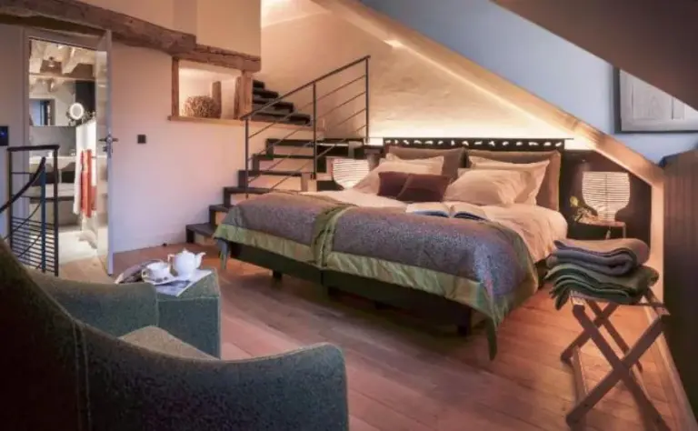 Acogedor dormitorio en Les Loges Annecy Vieille Ville, perfecto para relajarse