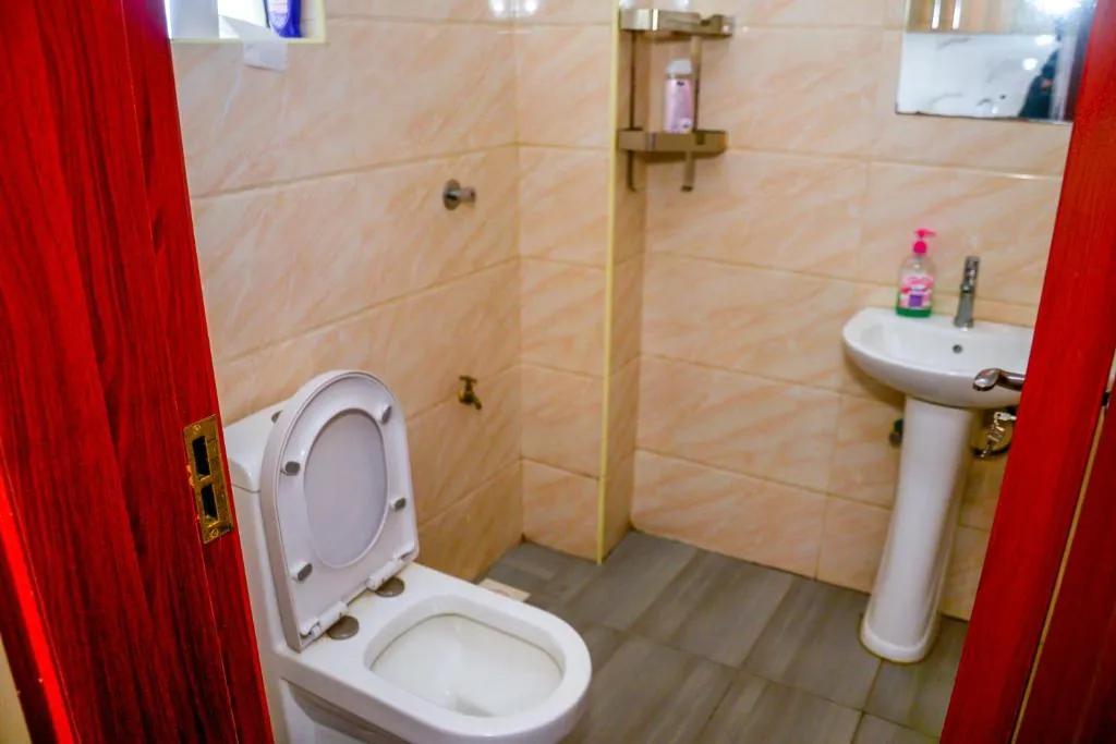 Bathroom in LN New Stadeview Suites in Nairobi
